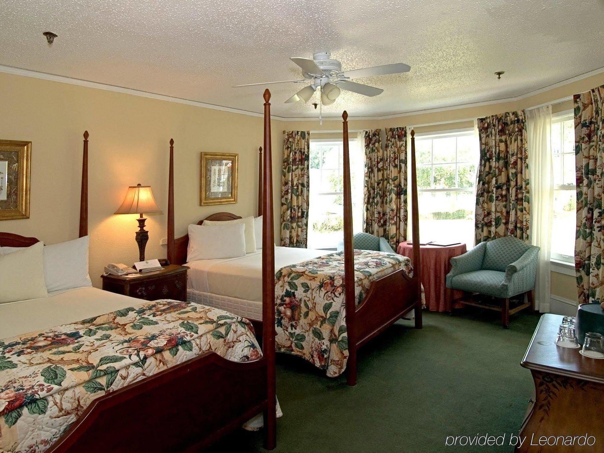 Lakeside Inn On Lake Dora Маунт-Дора Номер фото